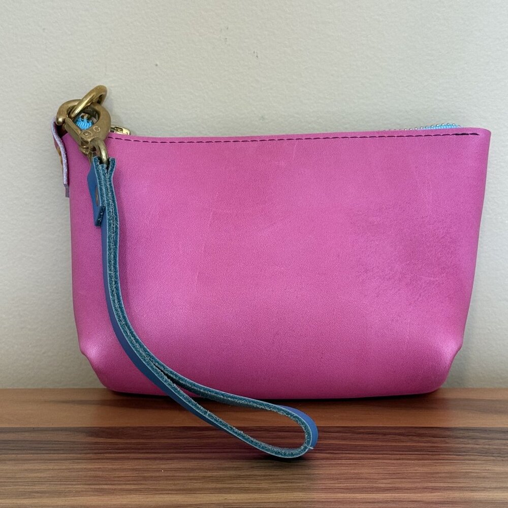 Wolf Leathers Mini Travel Case in Hot Pink NWOT/EUC leather